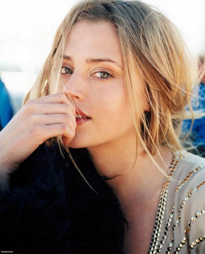 Estella Warren 2